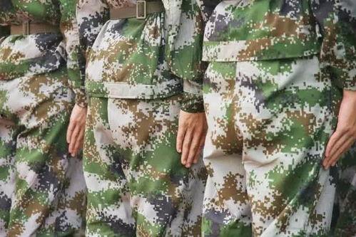 谁有军训吃瓜视频,吃瓜群众围观精彩瞬间