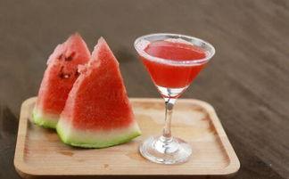 吃瓜运动品牌,揭秘“吃瓜”运动品牌的崛起之路