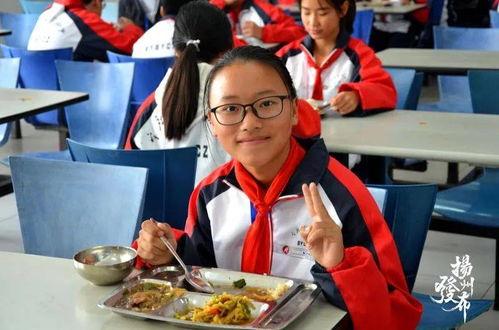 校园政坛吃瓜网,揭秘校园政坛背后的“吃瓜”故事