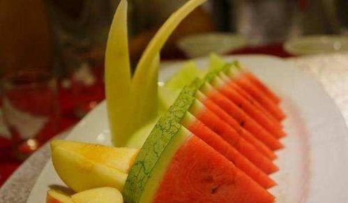 外国网友吃瓜反应,中国娱乐圈最新瓜，网友反应热烈！