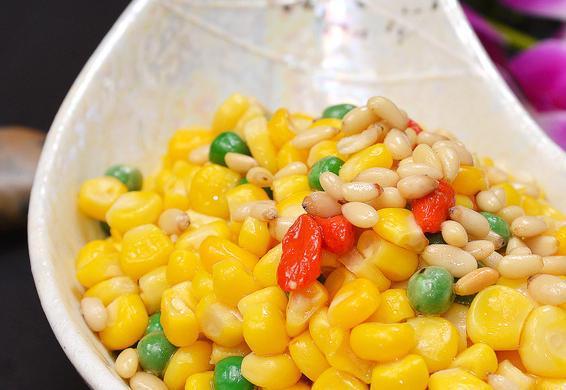 小碗吃瓜,揭秘娱乐圈那些不为人知的幕后故事